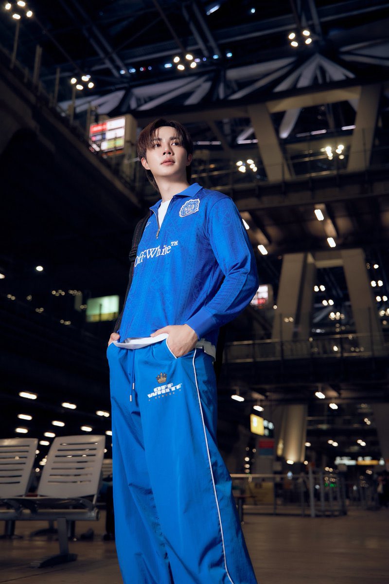อมกกกกกกกกก กรี๊ดดดดดดดดมาแล้วววว หล่อมากกกกก

ZEENUNEW GO TO PARIS FW
#ZEENUNEWWITHOFFWHITE