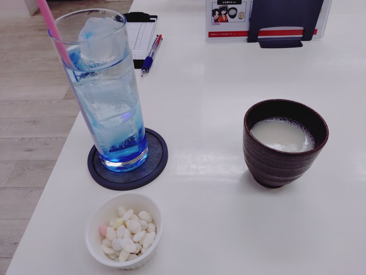 秋葉原のホワクロカフェのまいてつコラボに行ってきました。 沢山食べ