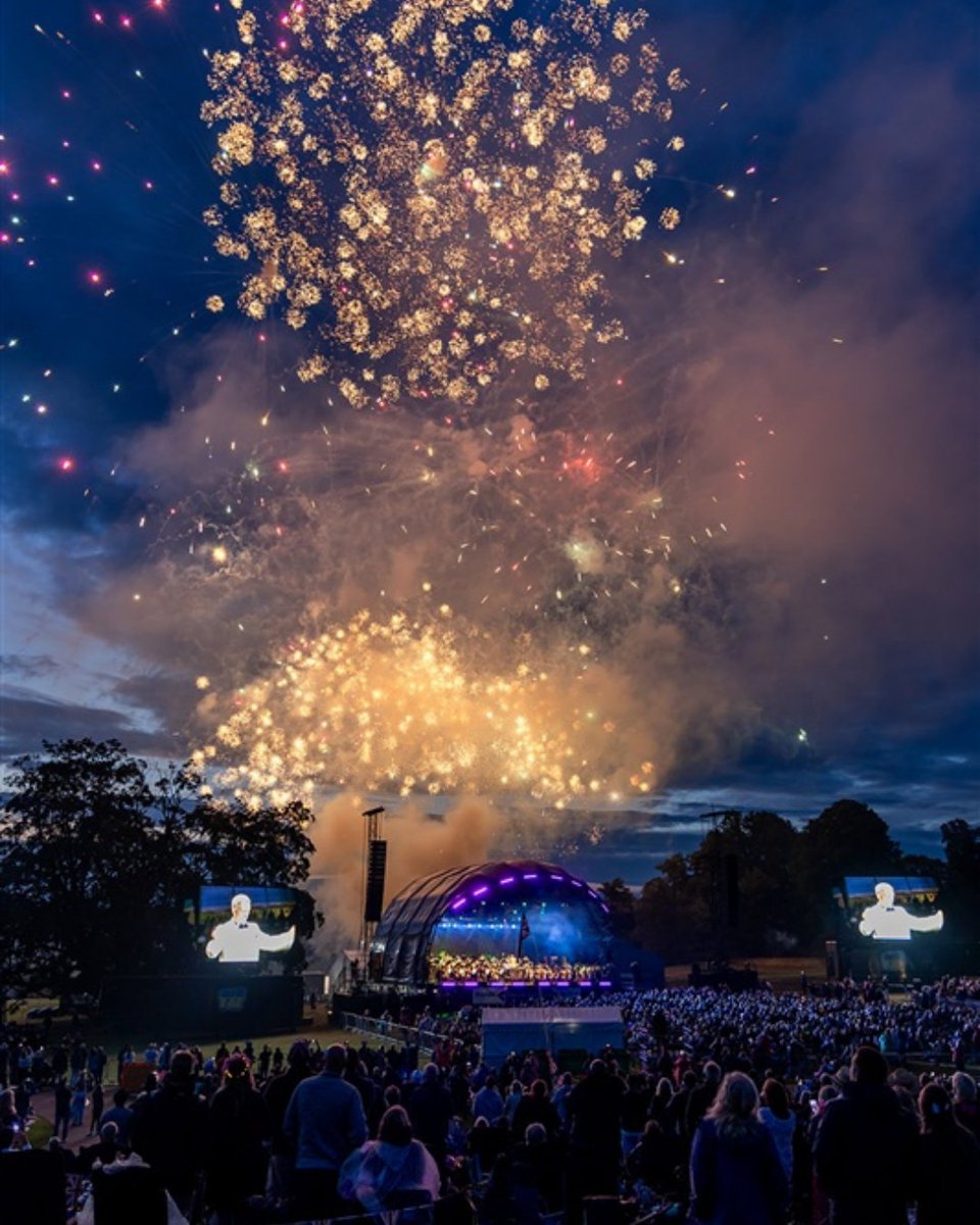 Leeds Castle Concert tweet media