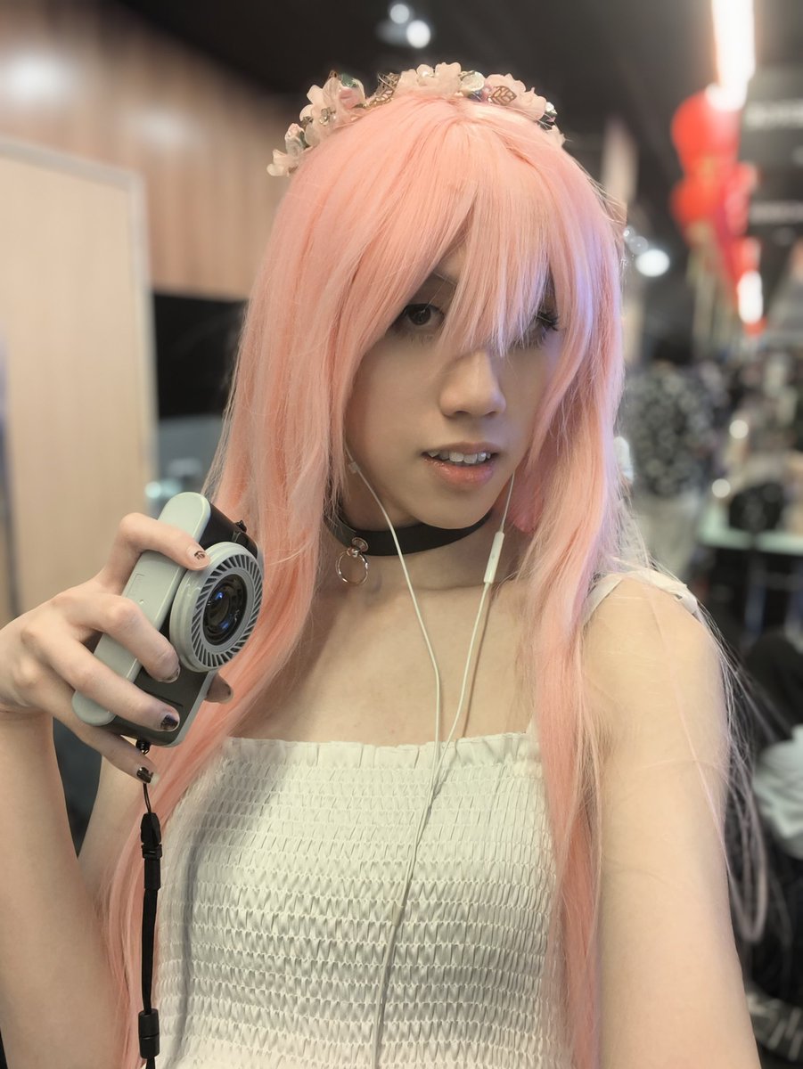 aurora on jupiter | Reze apologist tweet media