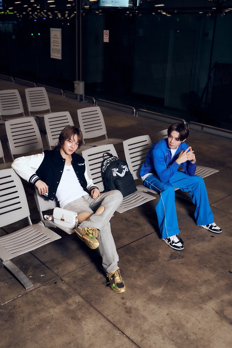 Sinardouble's tweet photo. @zee_pruk @OffWht You are my unexpected heart, but also my unexpected surprise #ZEENUNEWWITHOFFWHITE
#OFFWHITEFW26
#PFW2026
@OffWht #OffWhite
@zee_pruk #ZeePruk
@CwrNew #NuNew https://t.co/E8xywH0OjF
