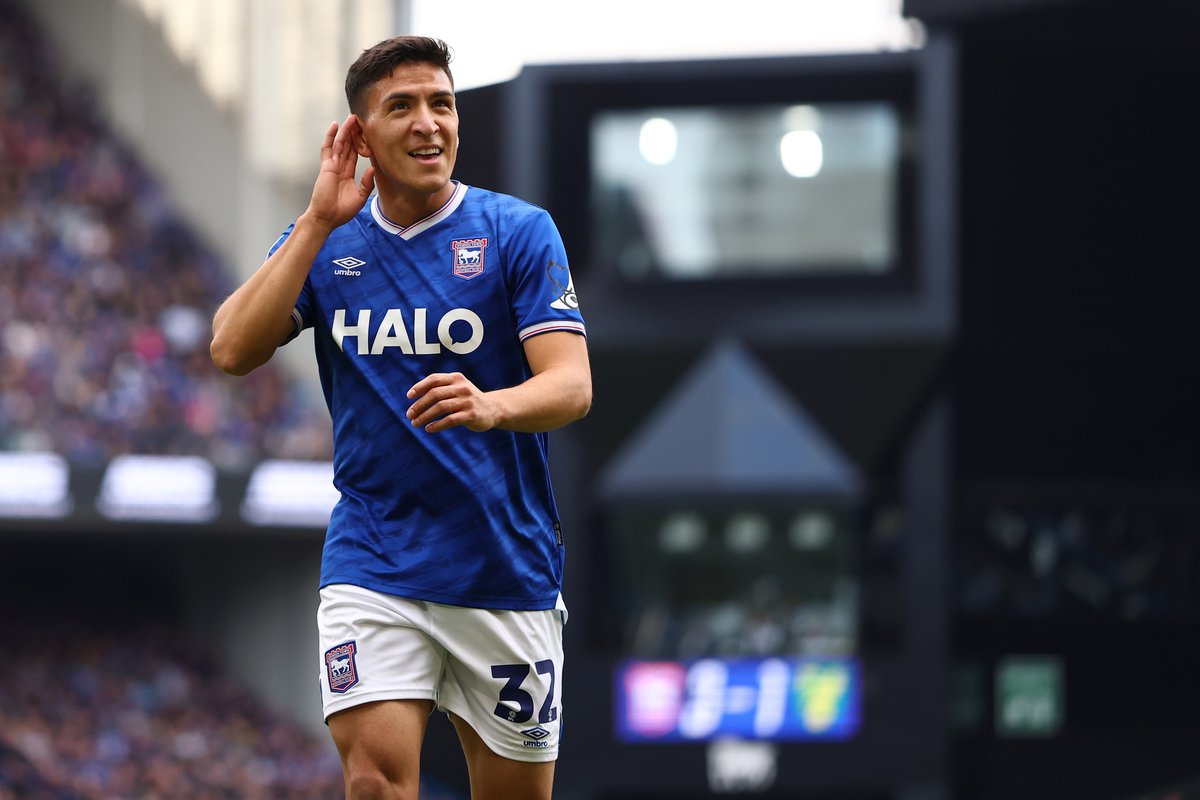 IpswichTown's tweet image. Happy birthday, Tractor Boy! 🙌

Wising Marcelino Núñez a very happy birthday. 💙