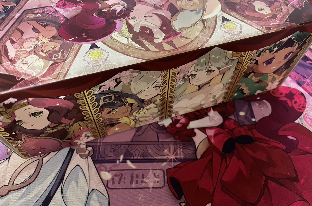 プレイマットのイラストを使用したストレージボックスも記念品として