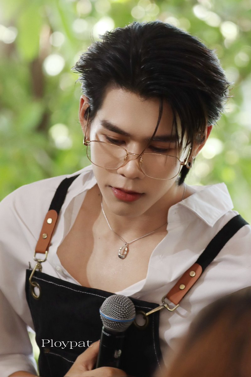 20260301
ใครไหวไปก่อนเลย นี่ไม่ไหว หล่อมาก จะบ้า 🫠 <a href="/TuiChayatorn/">เอม.ตุ้ยยยย 🤏🏻</a> 
CAFE WORKSHOP W TUI

#FriendlyMexTui 
#Tuichayatorn