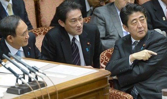 「なんか義偉日本海に落下したらしいよ」