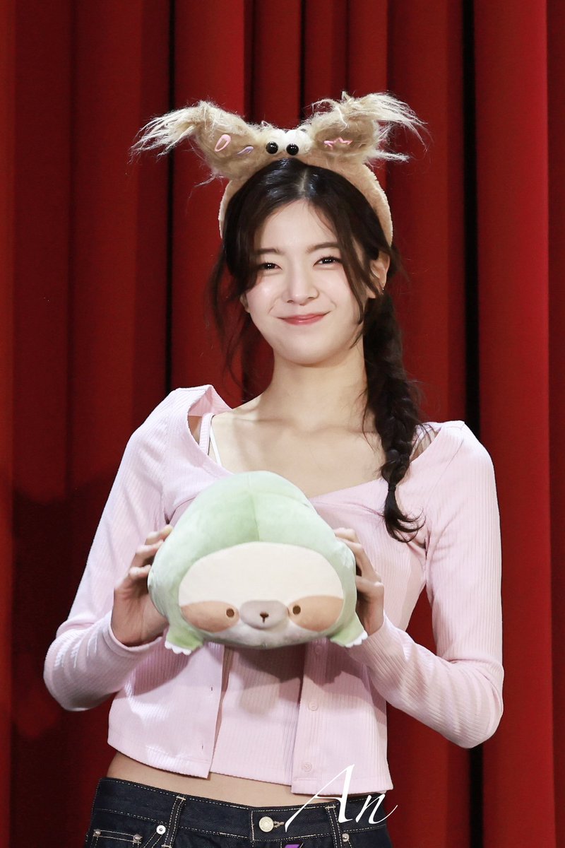 안 tweet media
