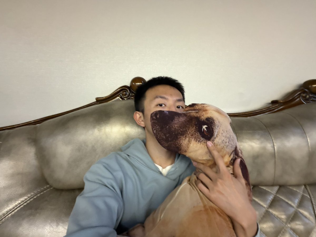 Unaltered tweet media