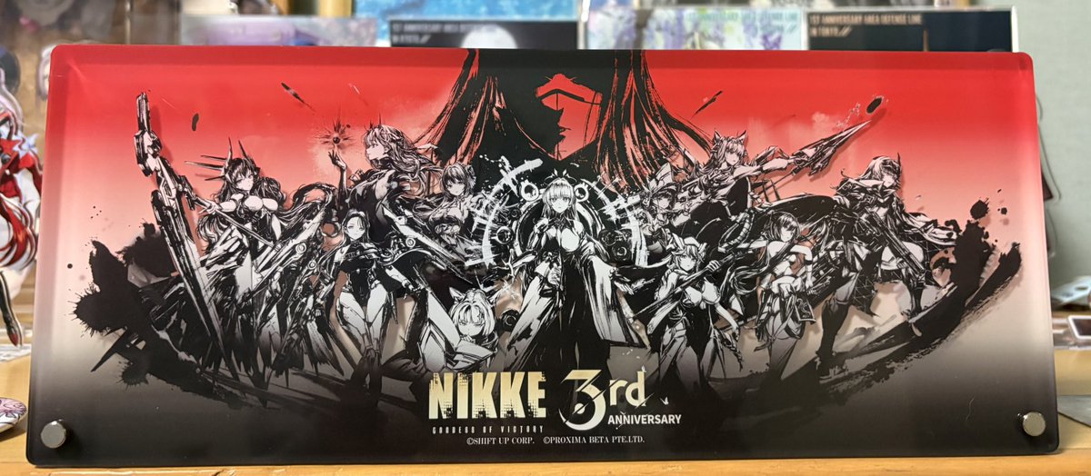 アクリルパネルめちゃいい…