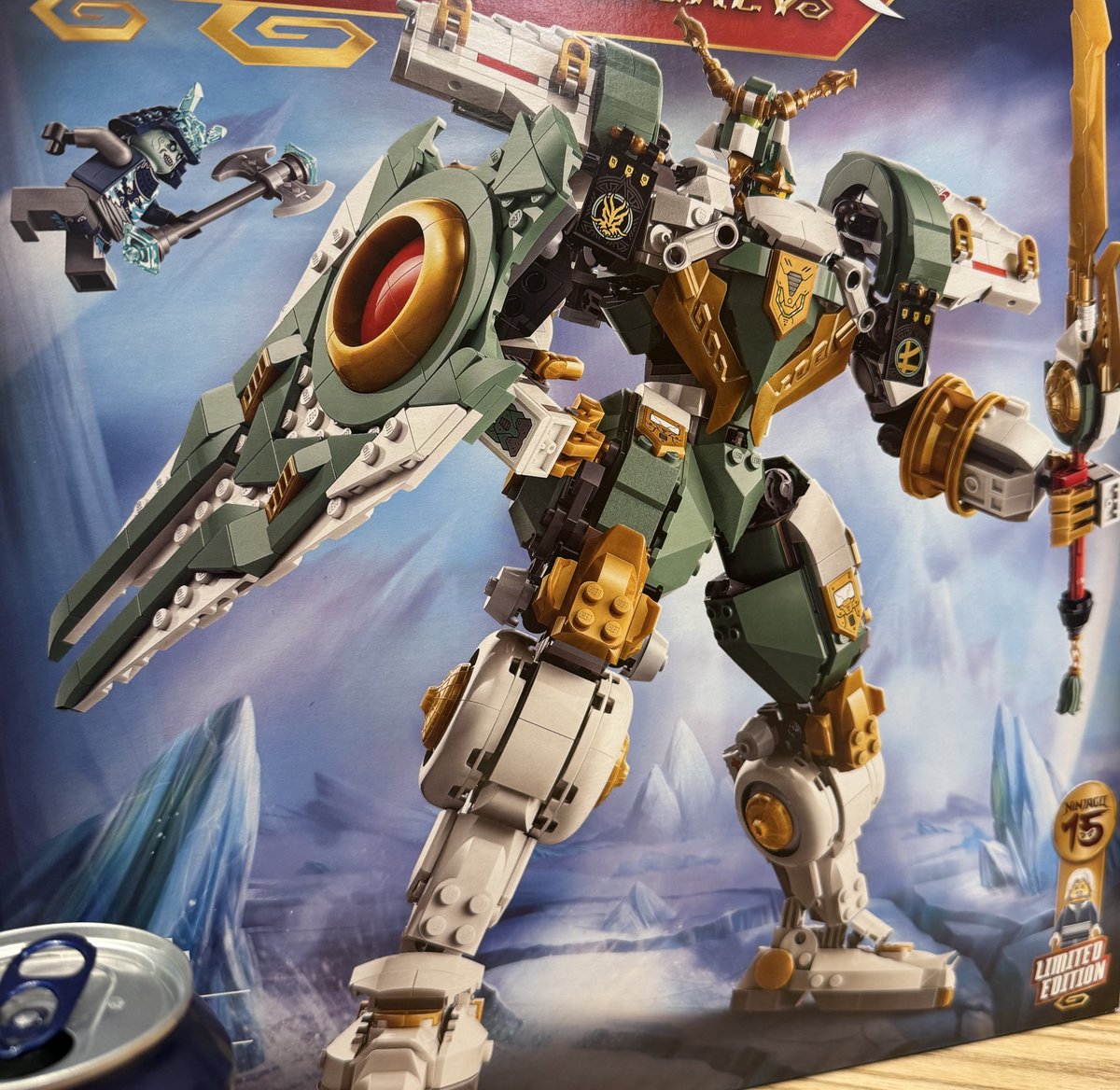 Bro is not winning this fight 😭