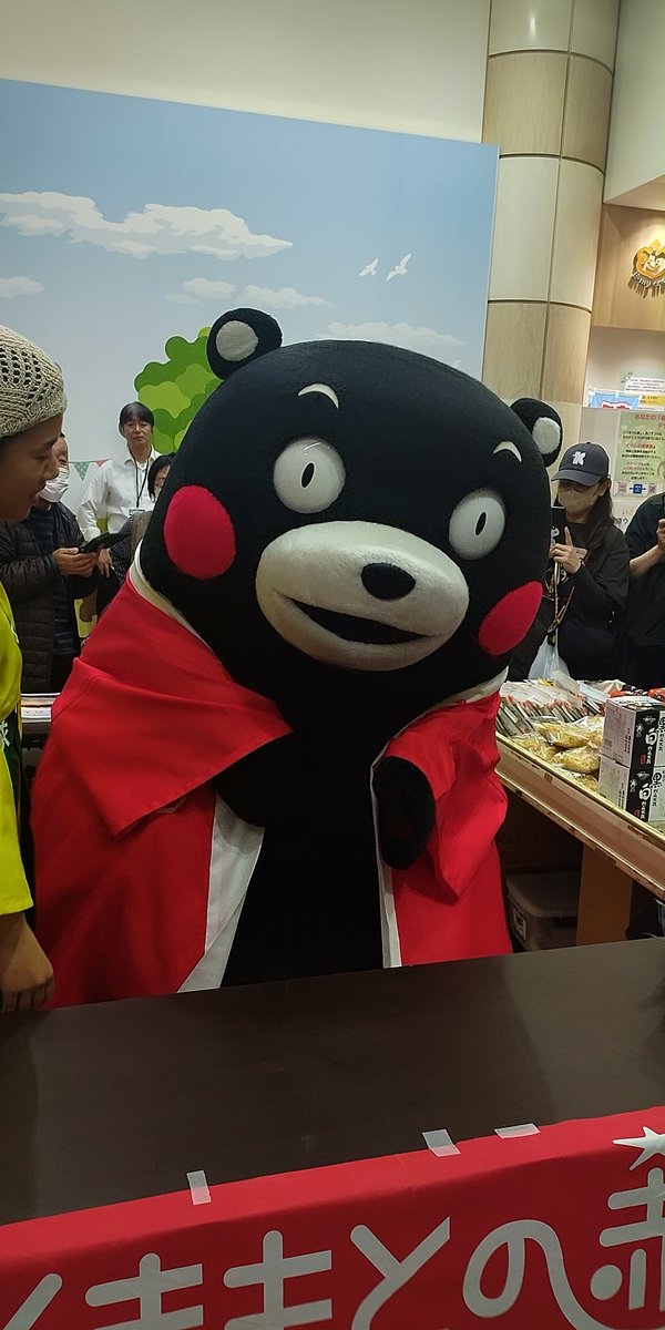 zakisankarkun's tweet photo. いこらでくまモン！
以前も来てたなぁ。
#くまモン
#いこらも〜る泉佐野 https://t.co/DQnQsGKl62