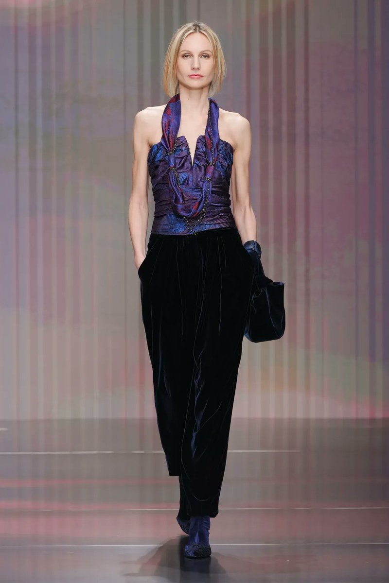 Miki_Trent's tweet photo. Giorgio Armani
Fall 2026
RTW https://t.co/92M6NG9YHJ