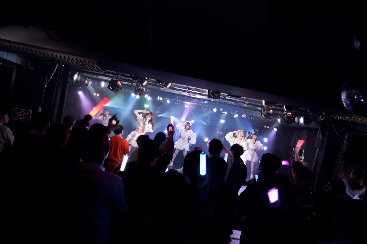 ReaLis_official's tweet image. ポッケからきゅんっふぇす！
@ Zirco Tokyo
ご来場ありがとうございました！

▼セトリ
SE
SkyLight
トワイライトメモリー
WONDERLAND
BLUE GARDEN

▼サブスク配信中
tunecore.co.jp/artists/ReaLis

#ReaLis #リアリス