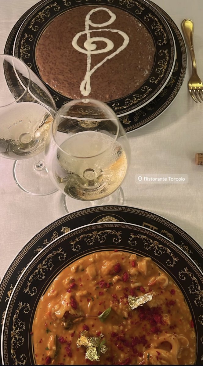 red_lady020's tweet photo. Oggi ho deciso io… #Torcolo
Buon pranzo 😌🤍 https://t.co/du6Od2FAZw