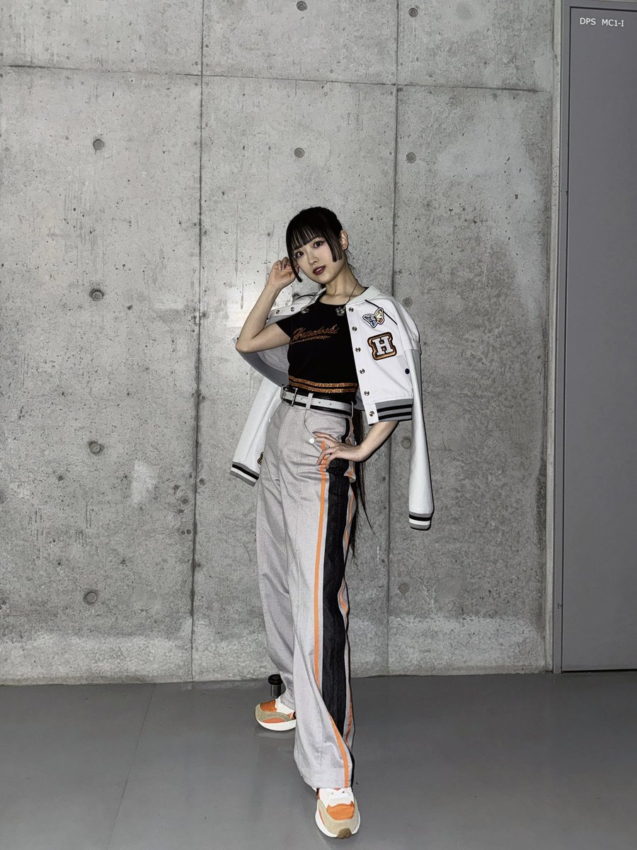 #学マス音楽祭_DAY2 ご来場、ご視聴ありがとうございました！

今日は学マスを飛び出して、『VOY@GER』『エージェント夜を往く』を最大級のリスペクトを込めてカバー披露させていただきました！

最高の音楽祭をありがとうございました！
また会いましょうね💜