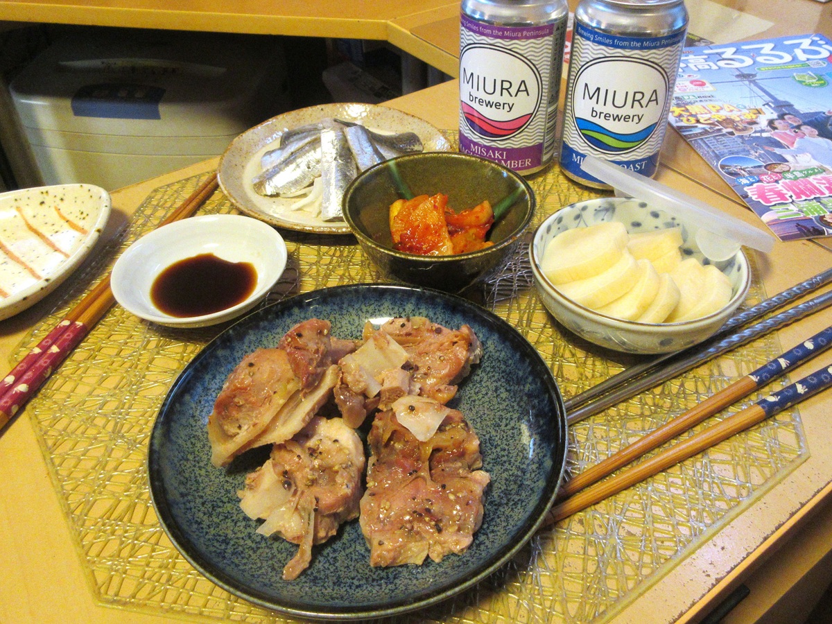 三崎とかで買ってきたマグロやお惣菜を肴に晩酌。
#おうちごはん #おうちで居酒屋 #魚音 #湊屋問屋 #あほうどり #かねり長谷川農園