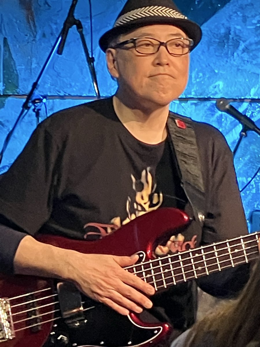 mitotokii's tweet image. 書いたまま、下書きに入っていました😓

昨夜は配信が無いこともあり、FireAttackには珍しいカバー曲の披露もあり。
ファンサも嬉しい
#FireAttack
#高円寺ジロキチ