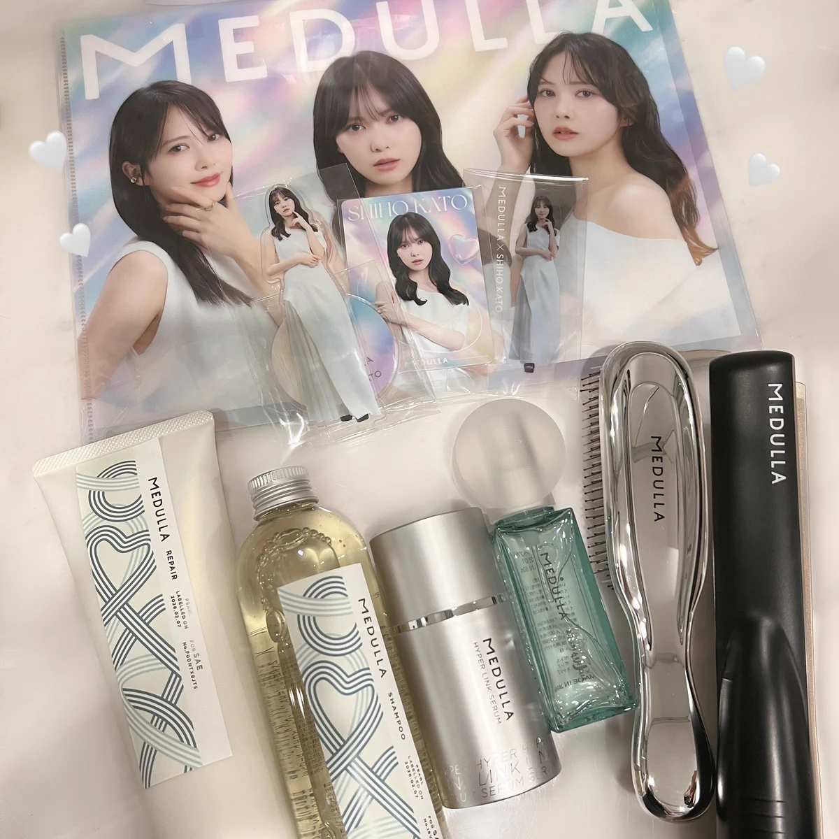 【2名限定品】修行が足りん！！直筆サイン入りTシャツ（伊瀬茉莉也、加藤英美里） MEDULLA/メデュラ on X: 