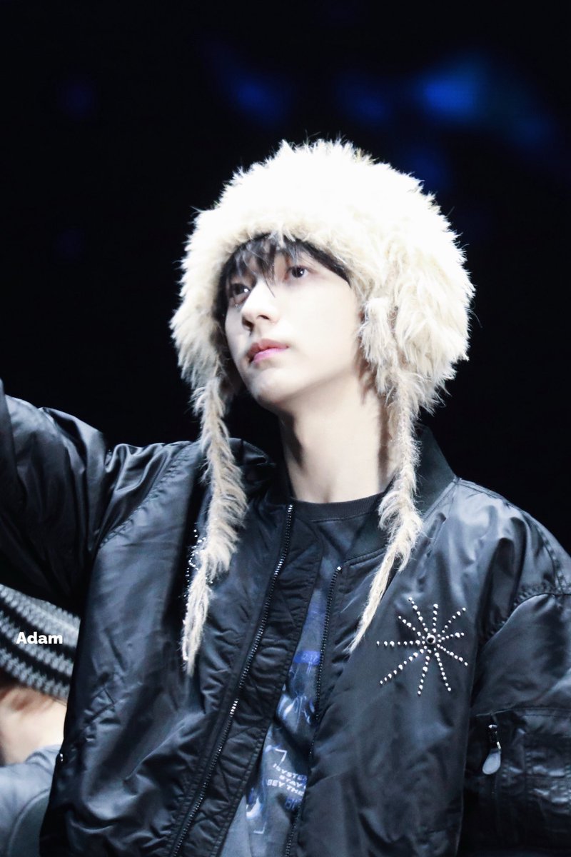 Adam_1205 tweet media