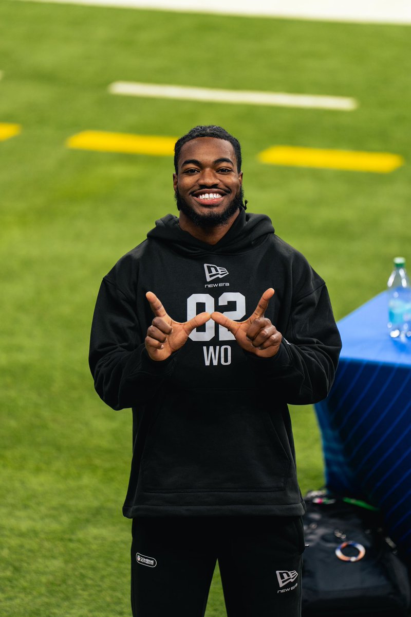 Wisconsin Football tweet media