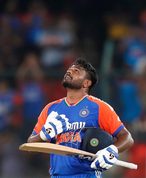 _Mitwa_'s tweet photo. It's not over, until it's over. Life finds a way. Well done, Sanju Samson.
🤌🏻🇮🇳

#INDvsWI #T20WorldCup #SanjuSamson #TeamIndia #Semifinal #MenInBlue https://t.co/yrYXeG4qY3