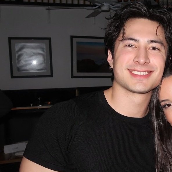 Connor y Hudson tienen en la cara como un brillo muy especial. Sé que le dieron buen uso a estos tres días que estuvieron juntos y nosotras no sabíamos