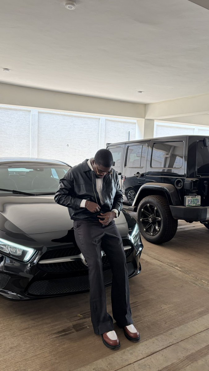 Biggest Jay tweet media