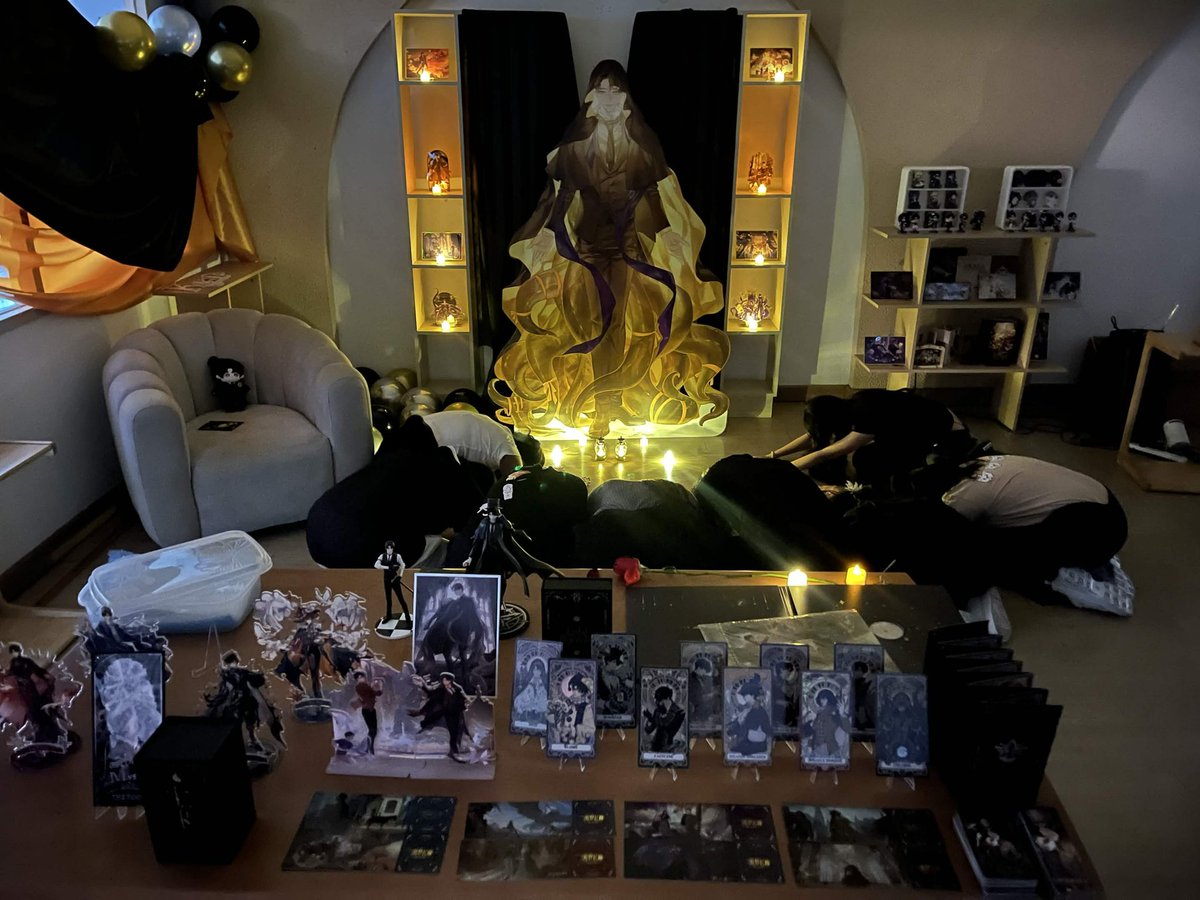 ManorOfMist's tweet image. 🎩ภาพประกอบและวิดีโอหลังงานจบของสตาฟทุกท่านในคฤหาสน์ม่านหมอก

.
.
.
Praise The Fool! ✨
#ManorOfMist #คฤหาสน์ม่านหมอก #ForKlein2026 #LordOfMysteries #LoM #LOTM #诡秘之主 #ราชันโลกพิศวง #ราชันเร้นลับ