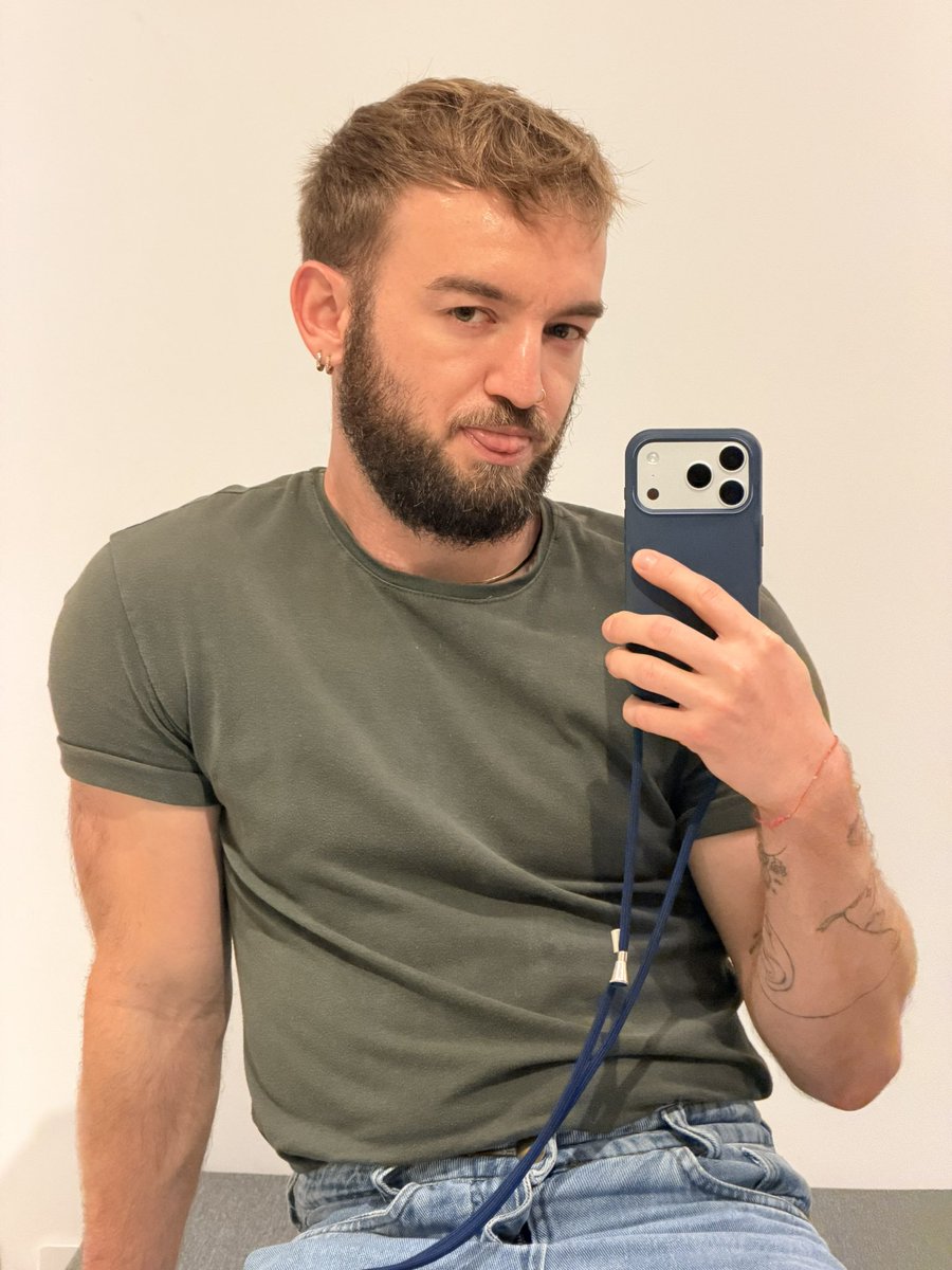 edumehl_'s tweet photo. me achei fofin 🙃 https://t.co/Mq6BHpiqEd