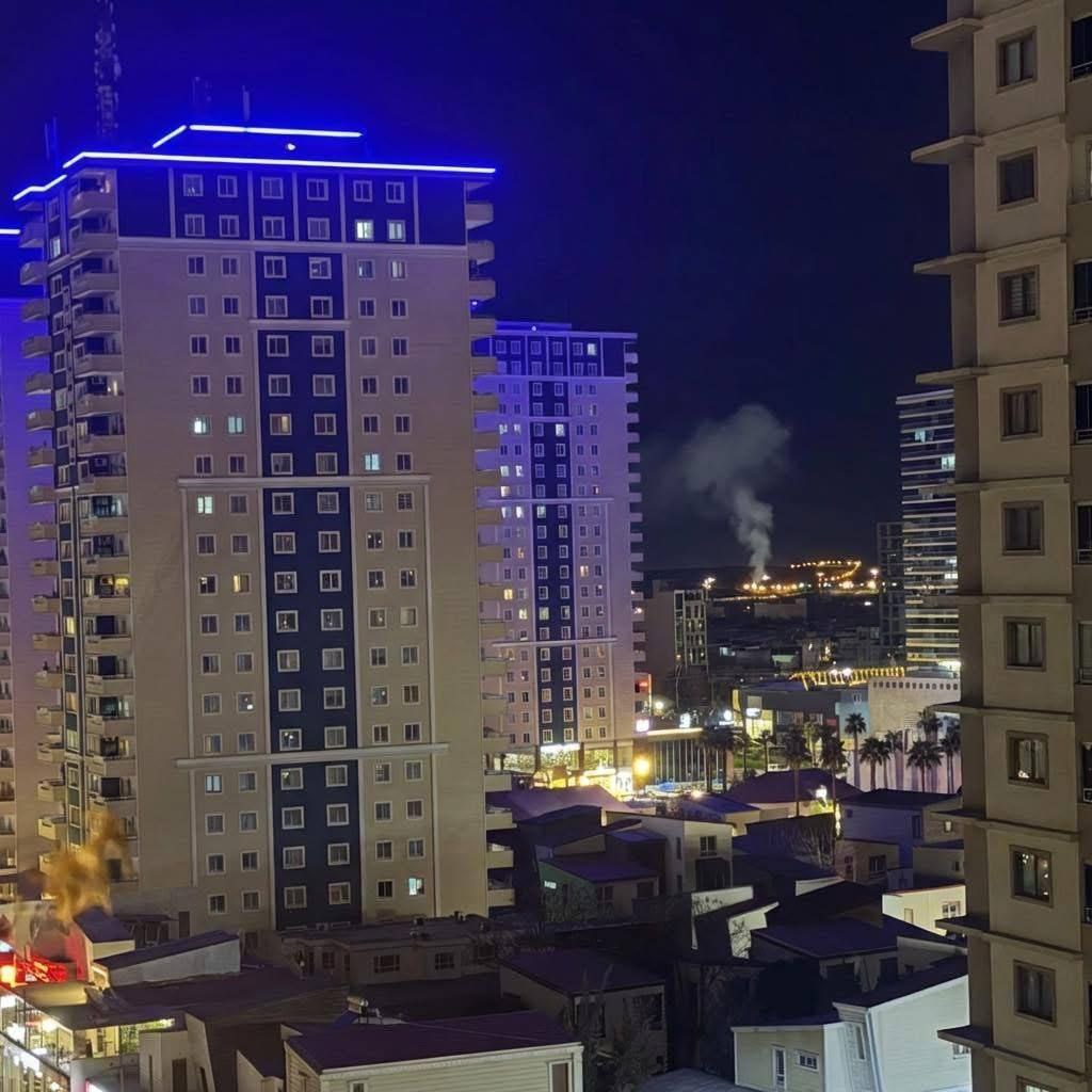 انفجارات اخرى تهز مدينة اربيل الان .. 

شديصير #خامنئي #صفارات_الانذر #الحرب_العالمية_الثالثة #Dubai