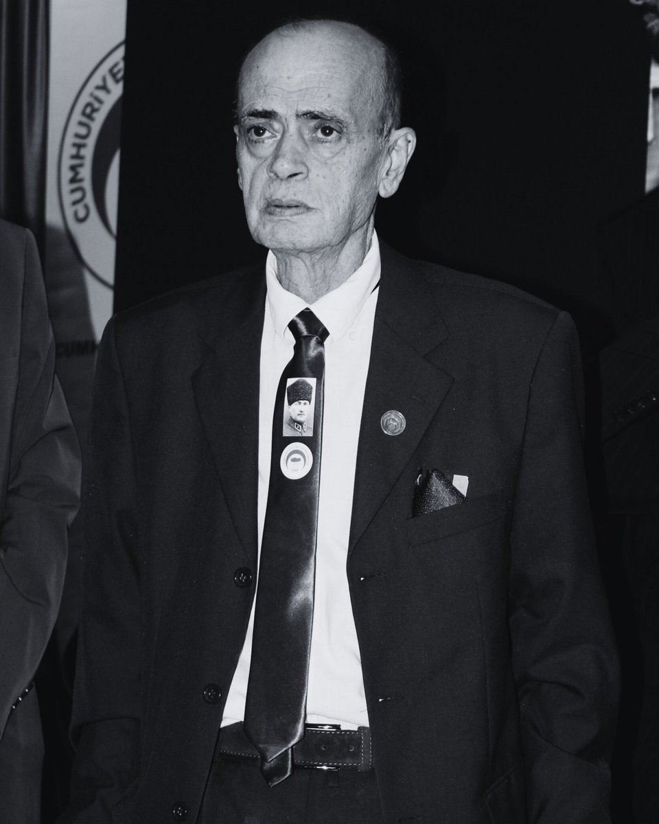 Sevgili Ali Ağabeyim,

Bu satırları yazmak ne kadar zor, kelimelere sığdırmak ne kadar güç… Sen sadece iyi bir ağabey, iyi bir dost, iyi bir yol arkadaşı değildin; duruşunla, inancınla, mücadele azminle bizlere örnek olmuş koca bir çınardın. Varlığın güven verirdi, sözün cesaret