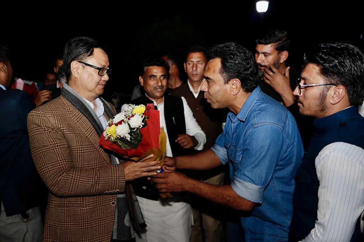 KirenRijiju's tweet photo. Had a warm interaction in Nurpur, Kangra District, Himachal Pradesh with MP Dr. @DrRajeevBJP ji; MLA, Nurpur, Shri @ranbirsingh006 ji; Shri Rajesh Kaka ji, BJP Zila Adhyaksh; Shri Sabhaya Lohtia ji, BJYM Zila Adhyaksh; & Shri Punnet Gautam ji, Pradesh Karyakarini Sadasya.

Grateful for the engaging discussions & the collective commitment towards strengthening development & serving the people of Himachal Pradesh with dedication & teamwork.