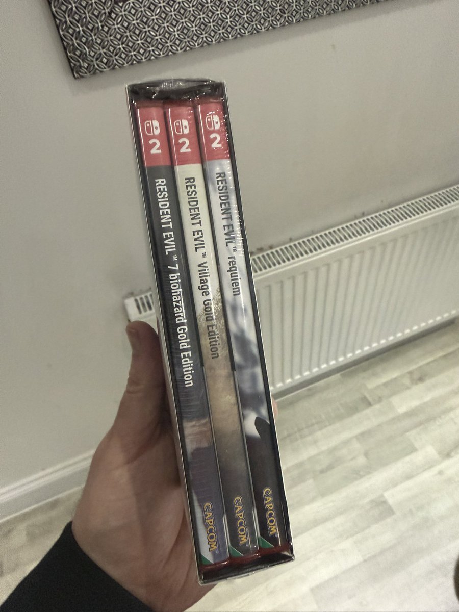 GameRiot tweet media