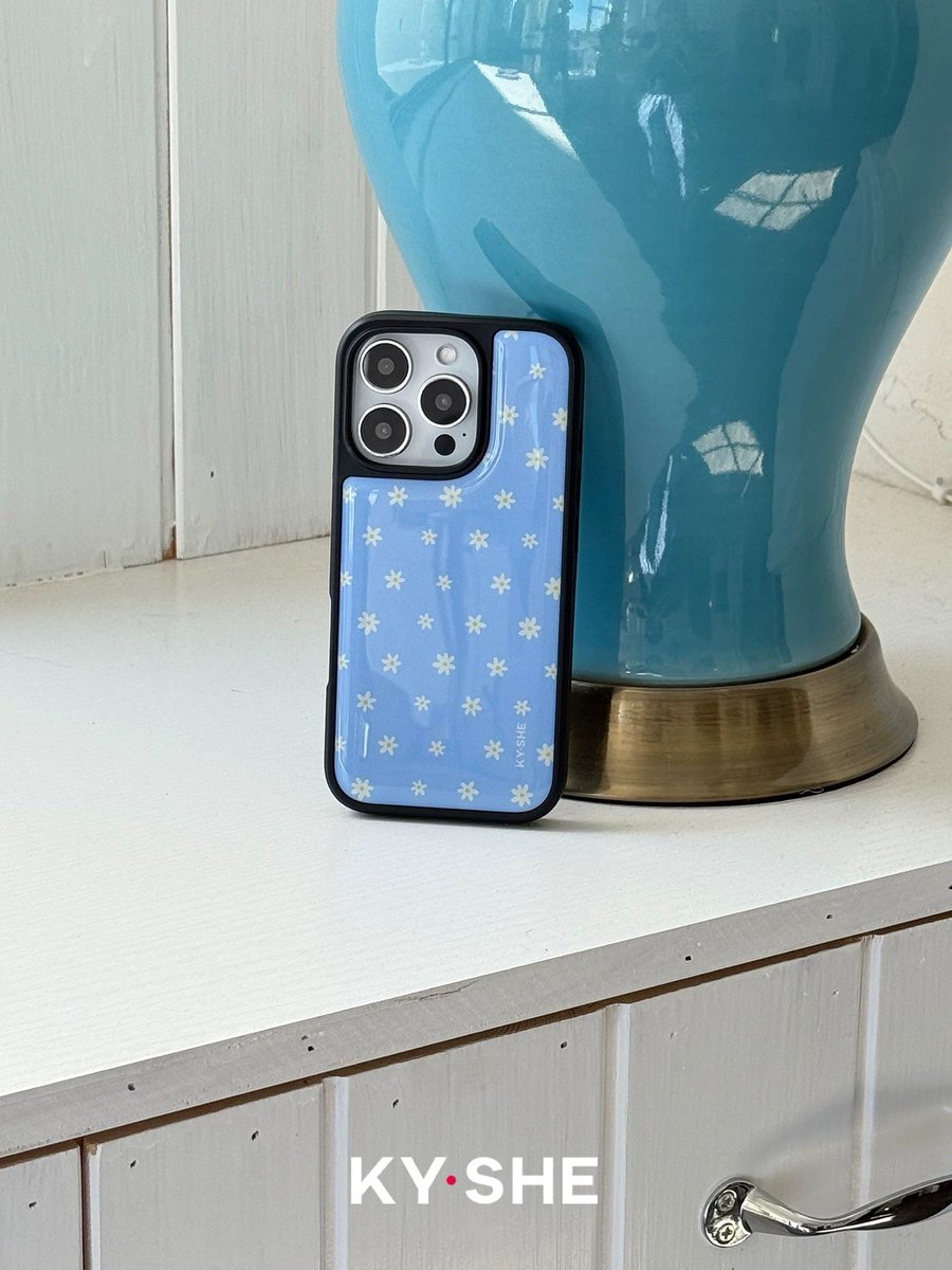 NeitherNor_pre's tweet photo. เปิดพรีเคส KY SHE โปรลด 10% ✨
รุ่น: iphone 17 - iphone 17 pro max📱
สี: yellow, blue, pink 
ราคา: 390 THB only ✨ 

รอของ 1-3 weeks~~

#เคสไอโฟน17 #พรีออเดอร์จีน #แบรนด์จีน #เคสไอโฟน #kyshe https://t.co/JoNRguzfiQ