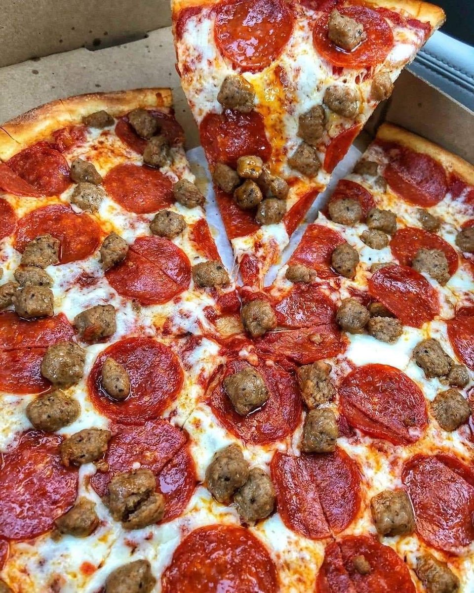 Fast Food Daily 🍔 tweet media