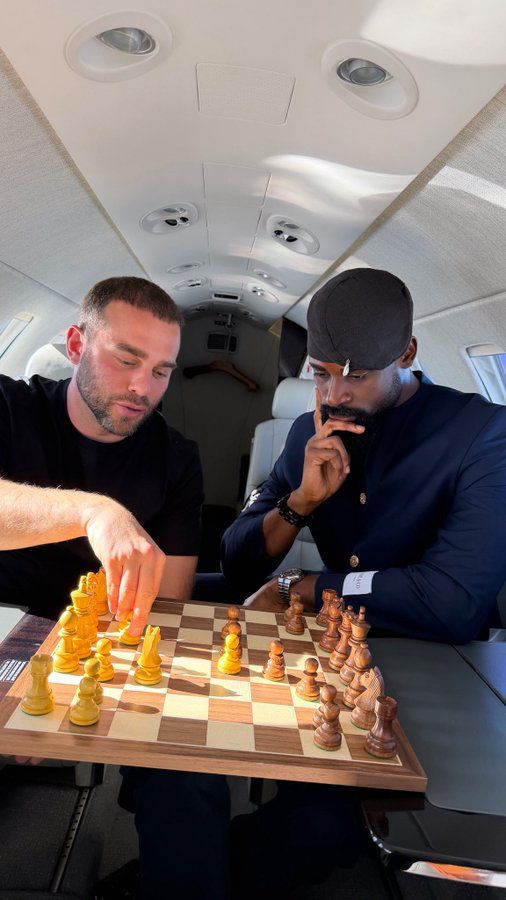 PHOTOS: Tunde Onakoya appointed first-ever global ambassador for WR Chess

Chess guru and Chess in Slums founder Tunde Onakoya has been named the first Global Ambassador for WR Chess, marking a landmark partnership that will see him champion chess development across continents.