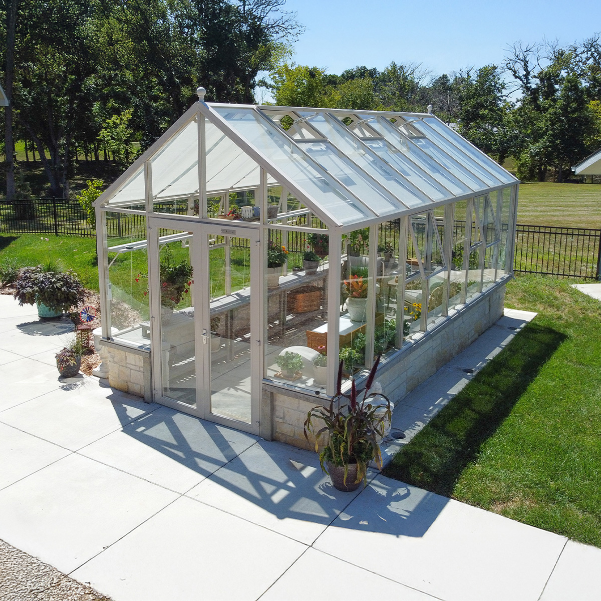 Hartley’s ANNIVERSARY EVENT

What would you do with a beautiful space like this?
Could you imagine stepping into your Hartley Glass to Ground, sunlight streaming through every pane, the light glistening off of the pool just steps away? 

HartleyBotanic.short.gy/anniversary-ev…