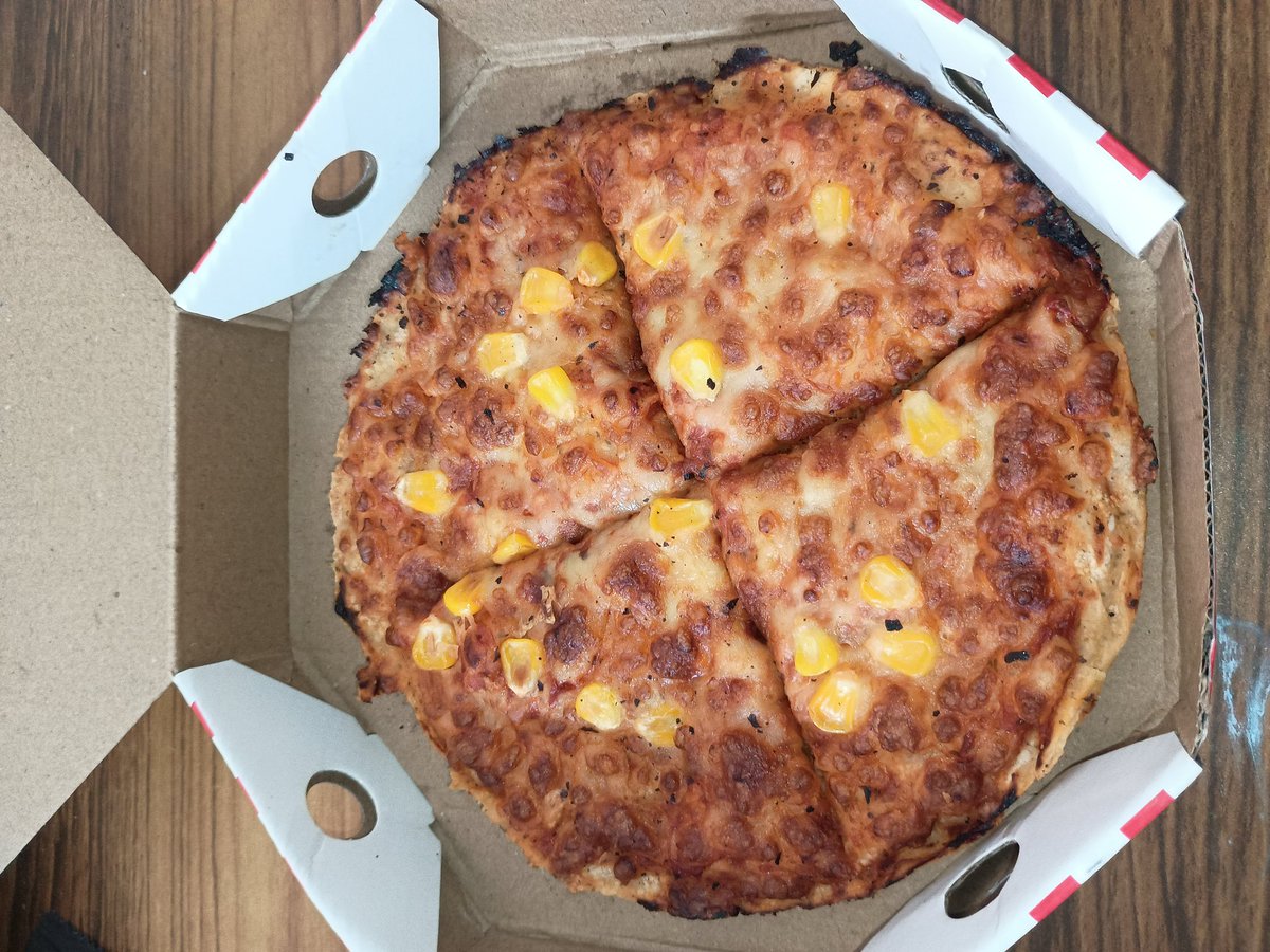 kr_a_nkit's tweet photo. @eatsurenow 
Really disappointed with my order from EatSure. Pizza was burnt, Aloo Paratha came without butter, portion size was very small, and the delivery was late too. This is not acceptable. Please look into this ASAP.
Order: 218491322 https://t.co/LGoTMWDHtB