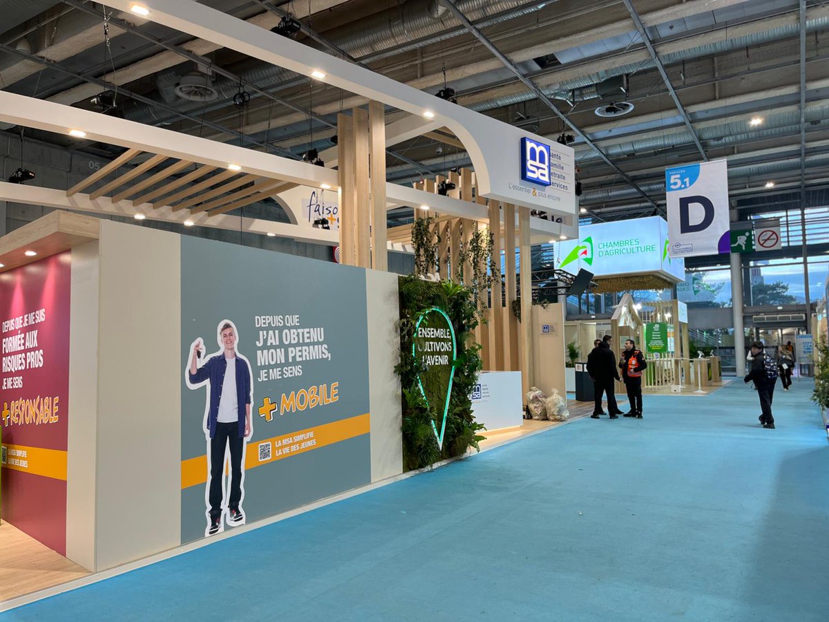msa_actu's tweet photo. #SIA2026| Rideau sur cette belle édition du Salon de l'agriculture
Merci à toutes les personnes venues nous rencontrer sur notre stand. Ces journées ont été rythmées par des échanges riches, des débats constructifs et de belles rencontres au service du monde agricole.
Merci également à tous les invités de #MSATVauSIA pour la qualité des émissions et des discussions partagées.
Un grand merci enfin aux équipes MSA mobilisées avant, pendant et après le salon pour faire de cette édition une réussite.👏

Rendez-vous en 2027.