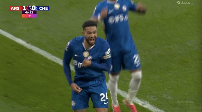 ChrisSweetman6's tweet photo. If William Saliba can Reece James can do it better๐คฃ
#ARSvsCHE https://t.co/0YwPaEWyCV