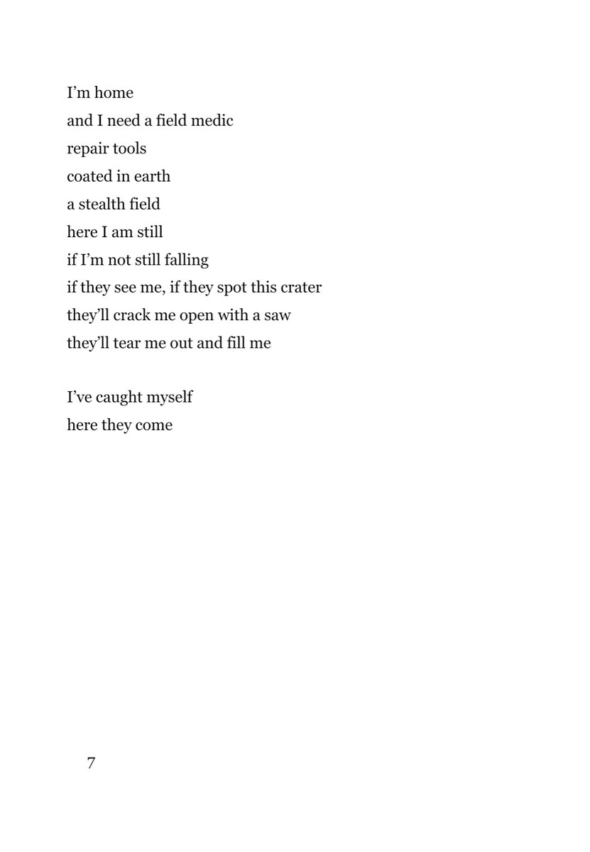 jeided_'s tweet photo. poem: TRESPASSING ONE NIGHT IN HER DORMANT MECH SHE RECALLS THE STORY OF GOLDILOCKS https://t.co/7OHZvMgG1v