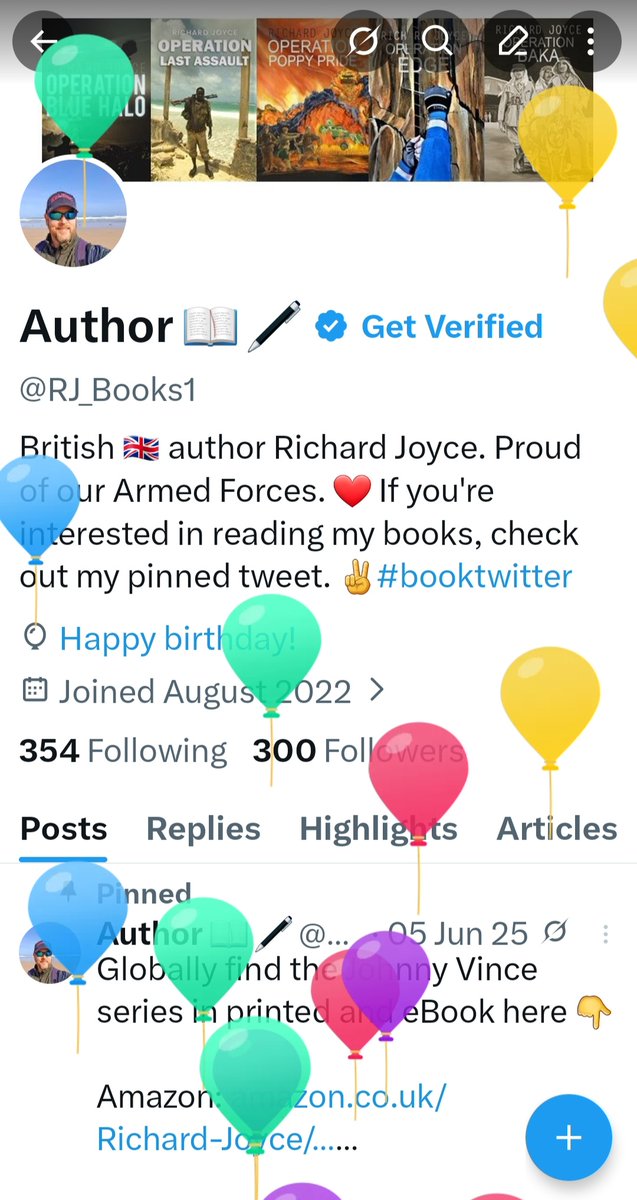 Author 📖 🖊 tweet media