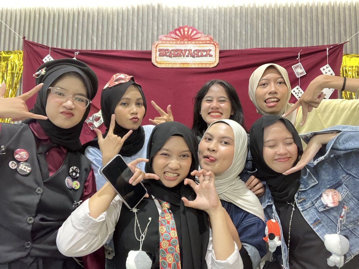 Tengs panit udah bikin acara bukber gacor dan cihuy🌷🫶

#XTRAVERSE #RockTheIftar
