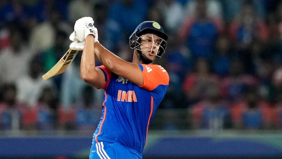 "T-20 में ब्राह्मणों का जलवा.."
 अगर 19वें ओवर में शिवम दुबे यानि अपने दुबे जी.. ब्राह्मण श्रेष्ठ.. दो चौके न मारते तो शायद संजू सैमसन के लिए विनिंग शॉट मारना बड़ा मुश्किल हो जाता..
जय हो..
वेस्टइंडीज के जबड़े से जीत खींचकर ले आया अपना ब्राह्मण भाई..
ब्राह्मण समाज की जय हो..
