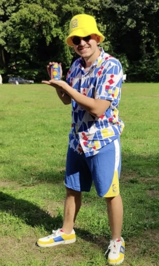 CreepyPastaPunch 💙💛 tweet media