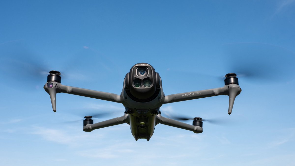 QuintenFrancois's tweet photo. The UAE announced that it has intercepted more than 500 attack drones, a 96% success rate.

At the same time, parts of the EU were disrupted for weeks by just a handful of non-military drones. Airports were temporarily closed, airspace was restricted, military bases in panic, and authorities struggled to respond. The drones were able to fly in, circle sensitive areas, and leave again without being stopped.

The situation exposed more than a technological gap - it highlighted legal and organizational confusion. In Belgium, for example, one drone reportedly operated for weeks without being intercepted. Airport authorities were not authorized to shoot it down. The military, even when it flew over their bases, faced legal restrictions as well. Responsibility was unclear, and no agency stepped in.

Only after the incidents ended did it emerge that Belgium actually has an anti-drone unit. The problem? No one contacted them. Airport officials, military personnel, and even politicians were apparently unaware of the unit’s existence. When asked why they hadn’t intervened, the unit’s response was simple: “Nobody asked us.”

That is the EU. This is the UAE.