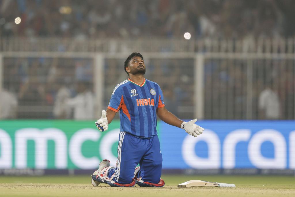 Prashantjha93's tweet photo. भारत ने शानदार प्रदर्शन करते हुए Sanju Samson की तूफानी पारी की बदौलत West Indies cricket team को हराकर सेमीफाइनल में दमदार एंट्री कर ली! 🇮🇳🔥
पूरी टीम ने दिखाया जज़्बा, लेकिन आज का दिन संजू के नाम रहा 💪🏏ऐसे ही खेलते रहो चैंपियंस!भारत माता की जय 🙏🇮🇳#T20WorldCup #INDvsWI https://t.co/fGj5ZWIv97