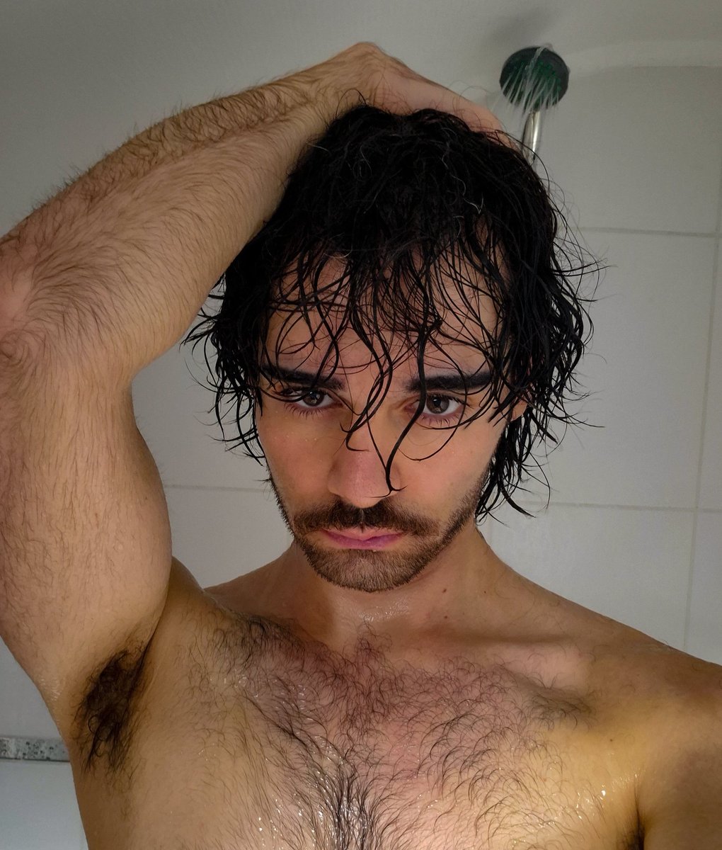 Seth à 8 tweet media