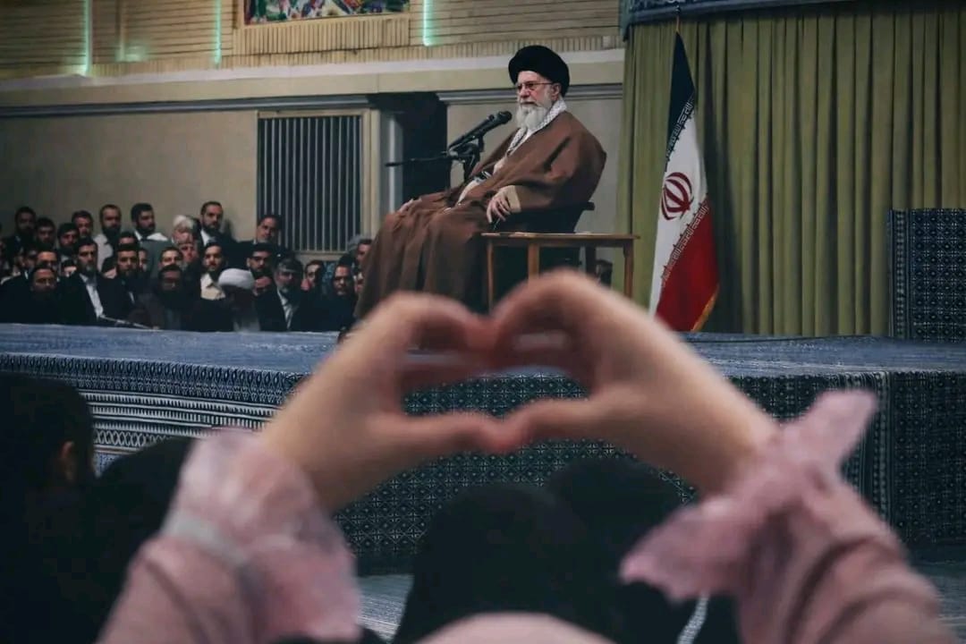 دورِ باطل میں حق پرستوں کی
بات رہتی ہے، سر نہیں رہتے..
Lord peace be upon in paradise..😫🙌🏻.
#IranWar