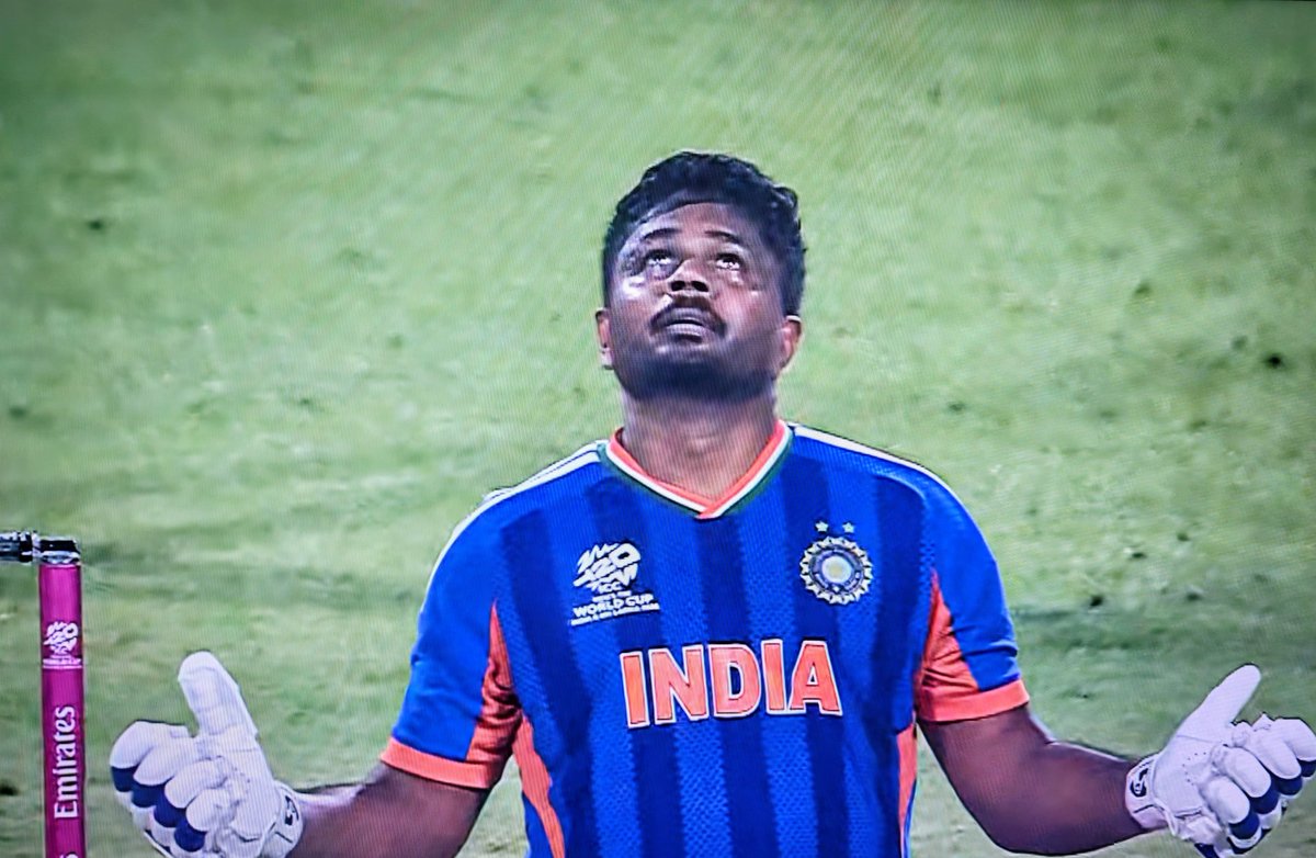 _AnsumanRath's tweet photo. God's own plan from God's own country.

Nothing else explains this picture.

If you think of redemption at the biggest stage of Cricket, this is it.

Thanks #SanjuSamson &amp; sorry for the words before. #T20WorldCup https://t.co/2qBV92GAbl