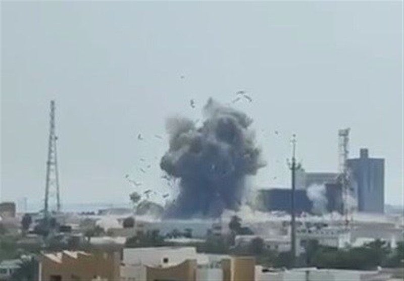 BAE'de 6 Üst Düzey CIA görevlisi öldü.
 
🔹 Elde edilen bilgilere göre, dün Devrim Muhafızları'nın BAE'ye düzenlediği füze saldırısı sonucunda, CIA görevlilerinin konaklama yerlerinden biri hedef alınmış ve bu saldırıda 6 üst düzey CIA görevlisi hayatını kaybetmiş, 2 kişi